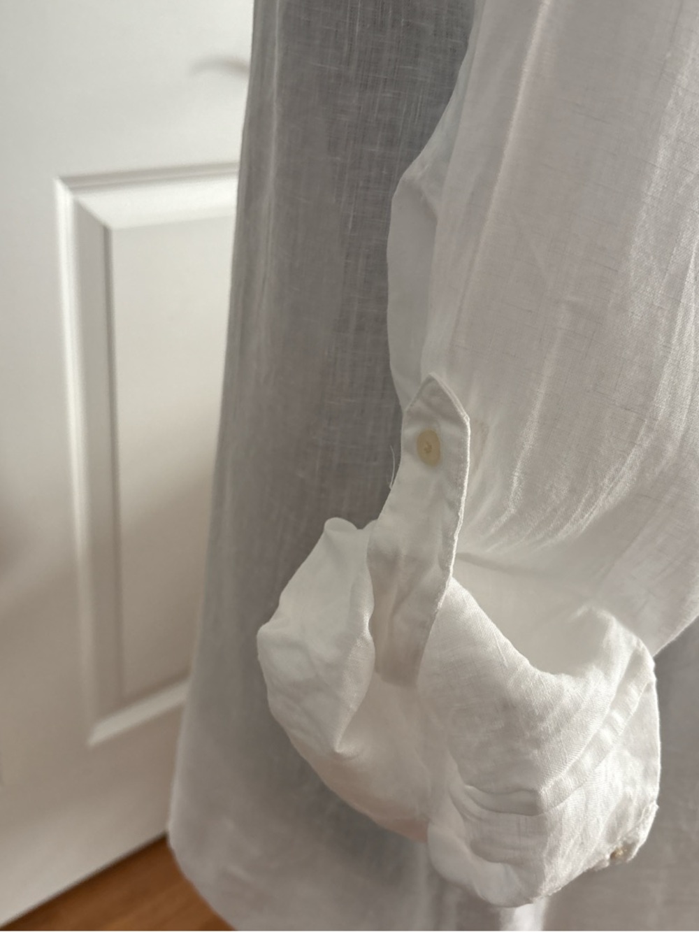 Ralph Lauren Women’s White Linen Button-Down Shirt - Picture 3 of 4
